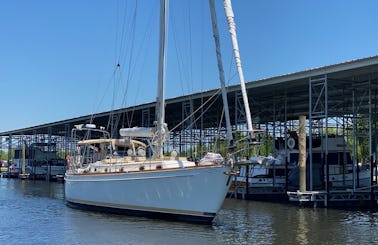 52ft Shannon Cruising Monohull Rental in Lake Pontchartrain, Louisiana