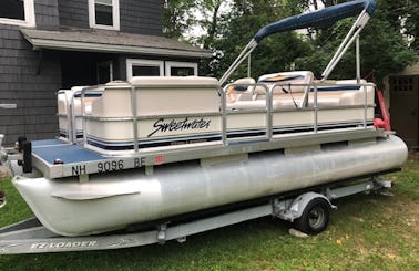 18ft Godfrey Sweetwater Pontoon Rental in Wilmington