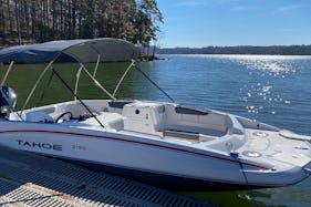 2022 Tracker Tahoe 21ft Deck boat for Fun Filled Day on Lake Lanier!!