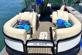 2021 Tri-Toon for Rent on Lake Lanier, Georgia