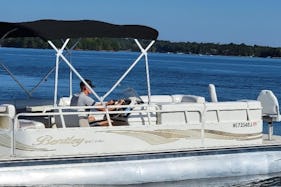 Bentley 240 Fish Tritoon Boat Rental in Mooresville,