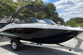 2023 AR190 for Rent in Lake Norman, North Carolina