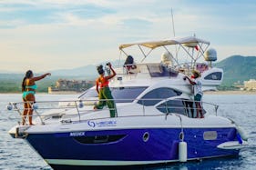 Luxury Azimut yacht in Cabo San Lucas 