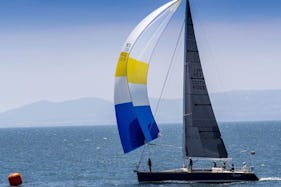 Create Lifelong Memories and Enjoy the Thrill of Sailing - 47' Luxury Sailboat