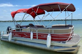 22ft Pontoon Suntracker Party Barge DLX 10 people in Bay Pines. Gas included!