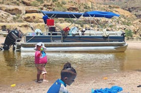 Large 25 Foot Pontoon 12 person capacity LAKE POWELL