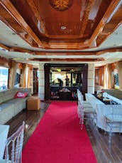 Elegant and Luxury Power Mega Yacht for80 Guests in İstanbul only €600 per hour