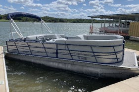 Austin Pontoon Party - Rent 24' Tritoon. Up to 14 People! **ONLY LAKE AUSTIN**