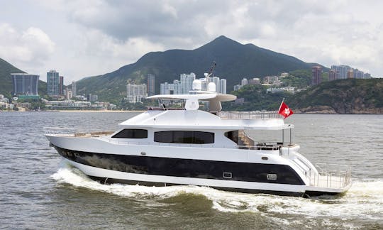 Sleek Western Cruiser - SeaDancer Motor Yacht for 50 People in Hong Kong Island